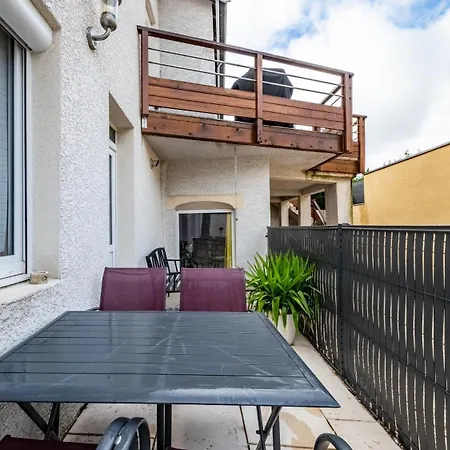 La Grotte Bourguignonne, Terrasse Exterieure Appartement *